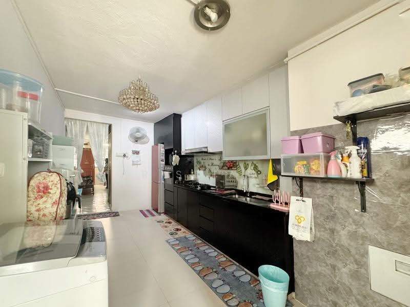 234 Bukit Batok East Avenue 5, 234 Bukit Batok East Avenue 5, Dairy Farm / Bukit Panjang / Choa Chu Kang, 2 Bedrooms, 786 sqft, HDB Flat For Sale, by Risdian Isbintara, 500260430 - Kitchen - PropertyGuru.com.sg