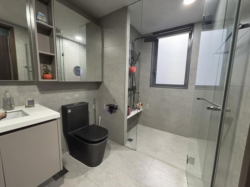 The Visionaire, 174 Canberra Drive, Sembawang / Yishun, 3 Bedrooms, 1,259 sqft, Condominium For Sale, by Klaire Phua, 500260451 - Bathroom - PropertyGuru.com.sg