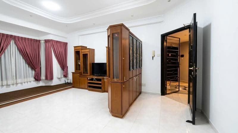 Chiltern Park, 135 Serangoon Avenue 3, Hougang / Punggol / Sengkang, 2 Bedrooms, 936 sqft, Condominium For Sale, by Kelly Low, 500260452 - Living Room - PropertyGuru.com.sg
