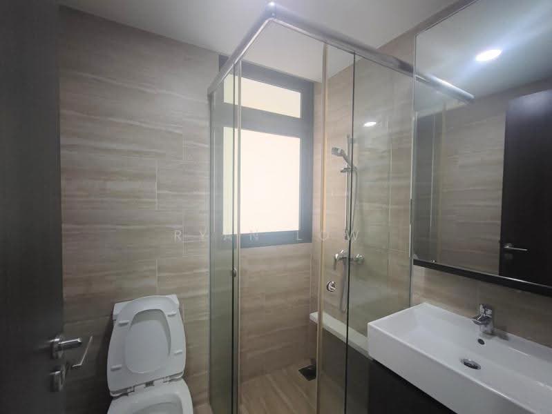 North Park Residences, 25 Yishun Central 1, Sembawang / Yishun, 2 Bedrooms, 700 sqft, Condominium For Rent, by Ryan Low, 500260458 - Bathroom - PropertyGuru.com.sg