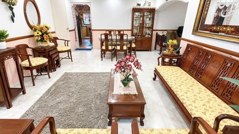 326 Sembawang Crescent, 326 Sembawang Crescent, Sembawang / Yishun, 3 Bedrooms, 1,291 sqft, HDB Flat For Sale, by Goh Chin Ing, 500260473 - Living Room - PropertyGuru.com.sg
