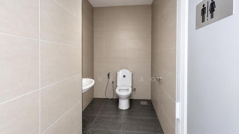 LHN Food Chain, 55 Tuas South Avenue 1, Boon Lay / Jurong / Tuas, 2,476 sqft, Factory / Workshop (B2) For Rent, by Bunz Bao, 500260488 - Bathroom - CommercialGuru.com.sg