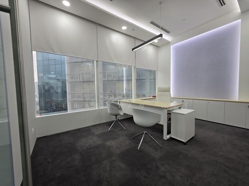The Central, 6 Eu Tong Sen Street, Boat Quay / Raffles Place / Marina, 1,668 sqft, Office For Rent, by Sebastian Wee, 500260492 - Meeting Room - 3/Boss Room - CommercialGuru.com.sg