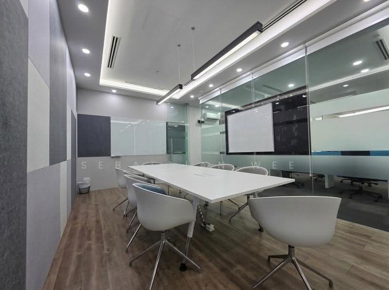 The Central, 6 Eu Tong Sen Street, Boat Quay / Raffles Place / Marina, 1,668 sqft, Office For Rent, by Sebastian Wee, 500260492 - Conference Room - 1 of 2 - CommercialGuru.com.sg