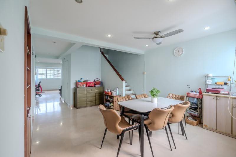 125 Tampines Street 11, 125 Tampines Street 11, Pasir Ris / Tampines, 3 Bedrooms, 1,690 sqft, HDB Flat For Sale, by Thomas Lim, 500260506 - Dining Room - PropertyGuru.com.sg