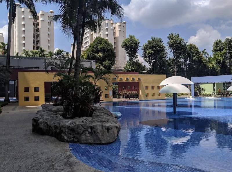 The Warren, 59 Choa Chu Kang Loop, Dairy Farm / Bukit Panjang / Choa Chu Kang, 3 Bedrooms, 1,238 sqft, Apartment For Sale, by Kym Oh, 500260509 - Pool - PropertyGuru.com.sg