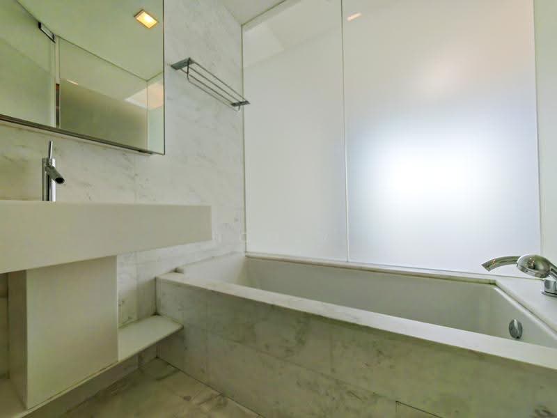 3BR Sea Facing at Sentosa with private lift, Harbourfront / Telok Blangah, 3 Bedrooms, 1,711 sqft, Apartment For Rent, by Homer Lau, 500260517 - Bathroom - PropertyGuru.com.sg