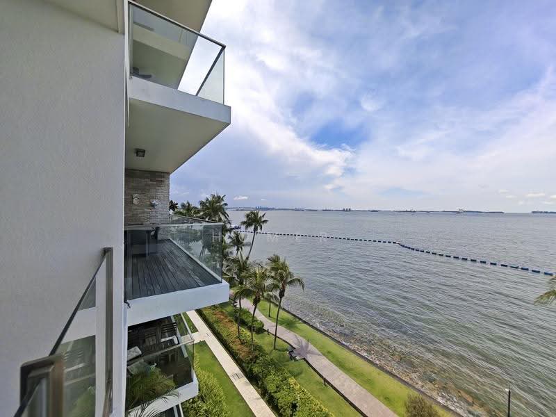 3BR Sea Facing at Sentosa with private lift, Harbourfront / Telok Blangah, 3 Bedrooms, 1,711 sqft, Apartment For Rent, by Homer Lau, 500260517 - Balcony - PropertyGuru.com.sg