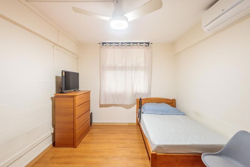 6 Jalan Batu, 6 Jalan Batu, East Coast / Marine Parade, 3 Bedrooms, 646 sqft, HDB Flat For Sale, by Lucas Loh, 500260518 - Bedroom - PropertyGuru.com.sg