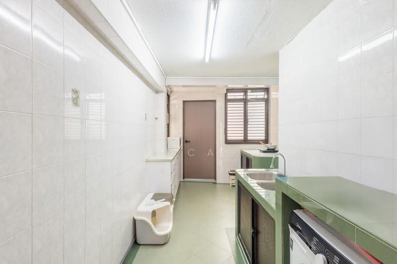 6 Jalan Batu, 6 Jalan Batu, East Coast / Marine Parade, 3 Bedrooms, 646 sqft, HDB Flat For Sale, by Lucas Loh, 500260518 - Kitchen - PropertyGuru.com.sg