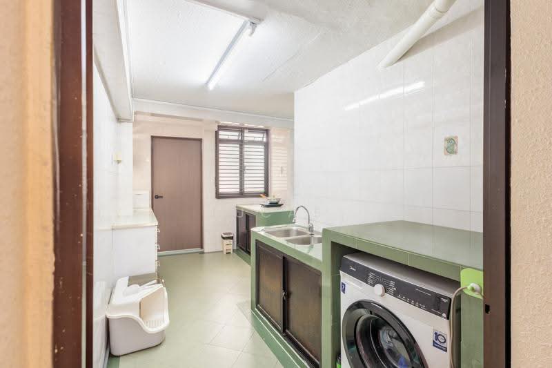 6 Jalan Batu, 6 Jalan Batu, East Coast / Marine Parade, 3 Bedrooms, 646 sqft, HDB Flat For Sale, by Lucas Loh, 500260518 - Kitchen - PropertyGuru.com.sg