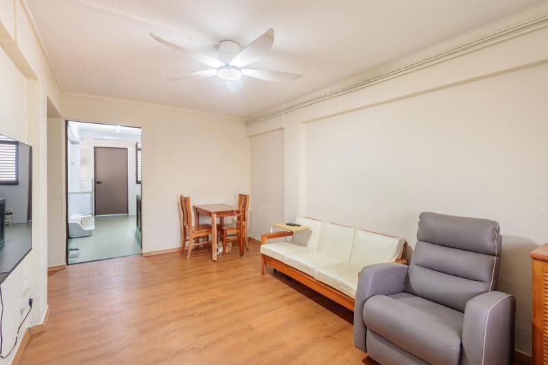 6 Jalan Batu, 6 Jalan Batu, East Coast / Marine Parade, 3 Bedrooms, 646 sqft, HDB Flat For Sale, by Lucas Loh, 500260518 - Living Room - PropertyGuru.com.sg