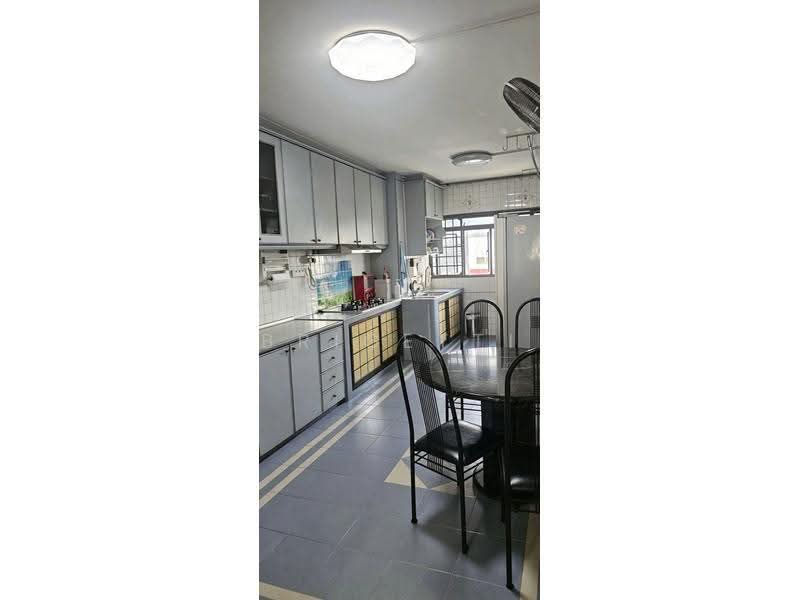 403 Jurong West Street 42, 403 Jurong West Street 42, Boon Lay / Jurong / Tuas, 3 Bedrooms, 1,141 sqft, HDB Flat For Sale, by Brigetti Lee, 500260522 - Kitchen - PropertyGuru.com.sg