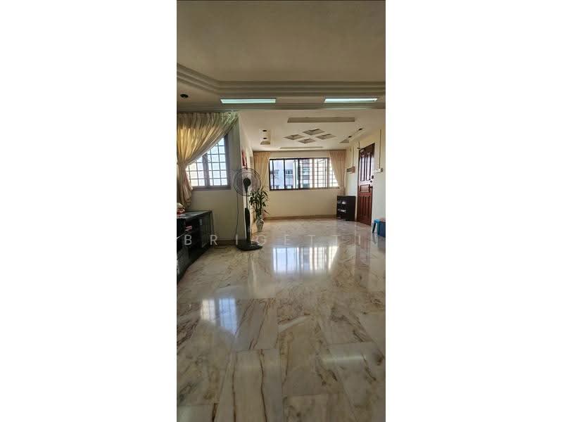 403 Jurong West Street 42, 403 Jurong West Street 42, Boon Lay / Jurong / Tuas, 3 Bedrooms, 1,141 sqft, HDB Flat For Sale, by Brigetti Lee, 500260522 - Living Room - PropertyGuru.com.sg