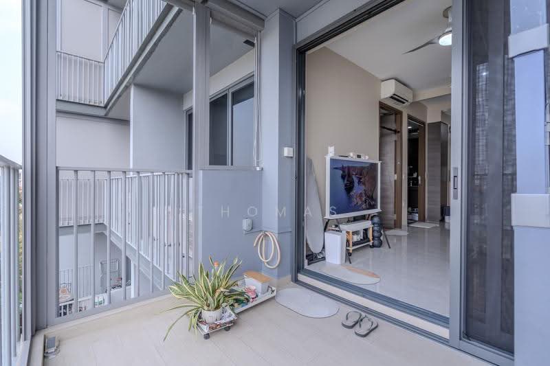 The Florence Residences, 87 Hougang Avenue 2, Hougang / Punggol / Sengkang, 1 Bedroom, 484 sqft, Condominium For Sale, by Thomas Lim, 500260535 - Balcony - PropertyGuru.com.sg