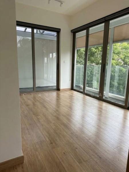 Stillz Residence, 15 Lorong 108 Changi, East Coast / Marine Parade, 2 Bedrooms, 1,098 sqft, Apartment For Rent, by Claire Chua, 500260536 - master bedroom - PropertyGuru.com.sg