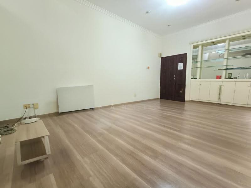 3-storey Semi-D @ Jalan Eunos, 27 Jalan Rimau, Eunos / Geylang / Paya Lebar, 5 Bedrooms, 4,100 sqft, Semi-Detached House For Rent, by Dhaniel A Wong, 500260551 - PropertyGuru.com.sg