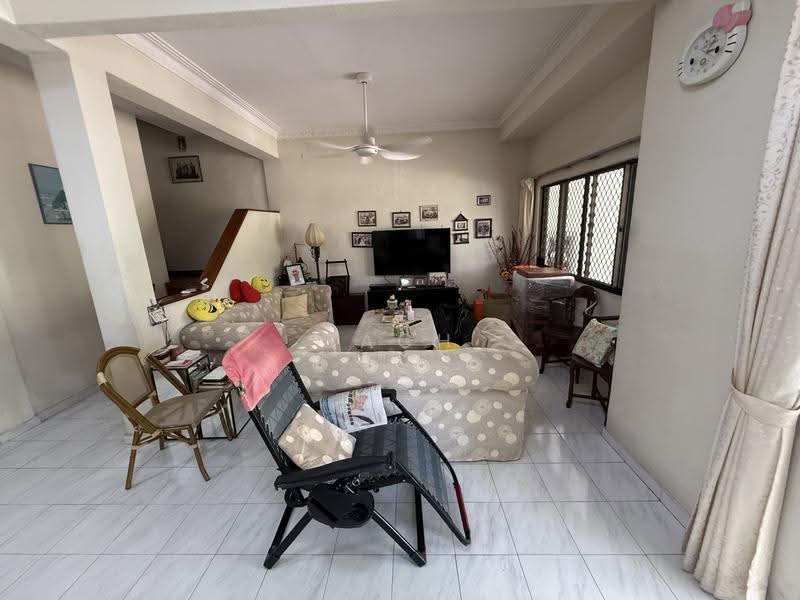 395 Upper Changi Road, 395 Upper Changi Road, Bedok / Upper East Coast, 4 Bedrooms, 2,739 sqft, Terraced House For Sale, by Zach Lin, 500260558 - Living Room - PropertyGuru.com.sg