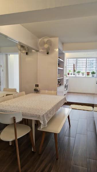 161 Mei Ling Street, 161 Mei Ling Street, Alexandra / Commonwealth, 2 Bedrooms, 775 sqft, HDB Flat For Sale, by Lee Kim Buk, 500260562 - Dining Room - PropertyGuru.com.sg
