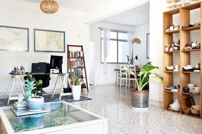 Orchard - Furnished Room! Rare Shared Home! 2 mins to MRT!, Orchard / River Valley, 1 Bedroom, 1,650 sqft, Apartment For Rent, by Jocelyn Wee, 500260566 - Study - PropertyGuru.com.sg