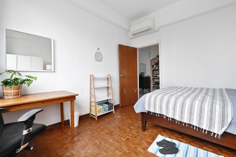 Orchard - Furnished Room! Rare Shared Home! 2 mins to MRT!, Orchard / River Valley, 1 Bedroom, 1,650 sqft, Apartment For Rent, by Jocelyn Wee, 500260566 - Bedroom - PropertyGuru.com.sg