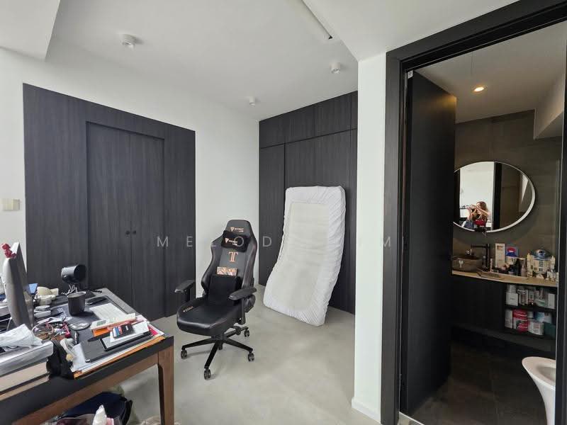 Strata, 1 Essex Road, Newton / Novena, 2 Bedrooms, 1,066 sqft, Apartment For Sale, by Melody Lim, 500260574 - Study - PropertyGuru.com.sg