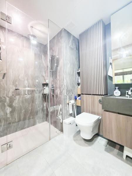 Midwood, 10 Hillview Rise, Dairy Farm / Bukit Panjang / Choa Chu Kang, 2 Bedrooms, 635 sqft, Condominium For Sale, by Koh Chee Wei (Victor Koh), 500260577 - Bathroom - PropertyGuru.com.sg