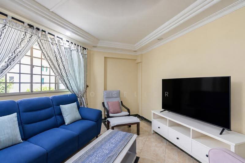 709 Bedok Reservoir Road, 709 Bedok Reservoir Road, Bedok / Upper East Coast, 3 Bedrooms, 1,012 sqft, HDB Flat For Sale, by Aileen Chew, 500260606 - Living Room - PropertyGuru.com.sg