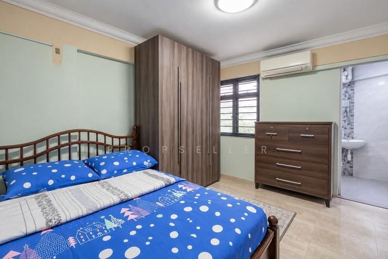 709 Bedok Reservoir Road, 709 Bedok Reservoir Road, Bedok / Upper East Coast, 3 Bedrooms, 1,012 sqft, HDB Flat For Sale, by Aileen Chew, 500260606 - Bedroom - PropertyGuru.com.sg