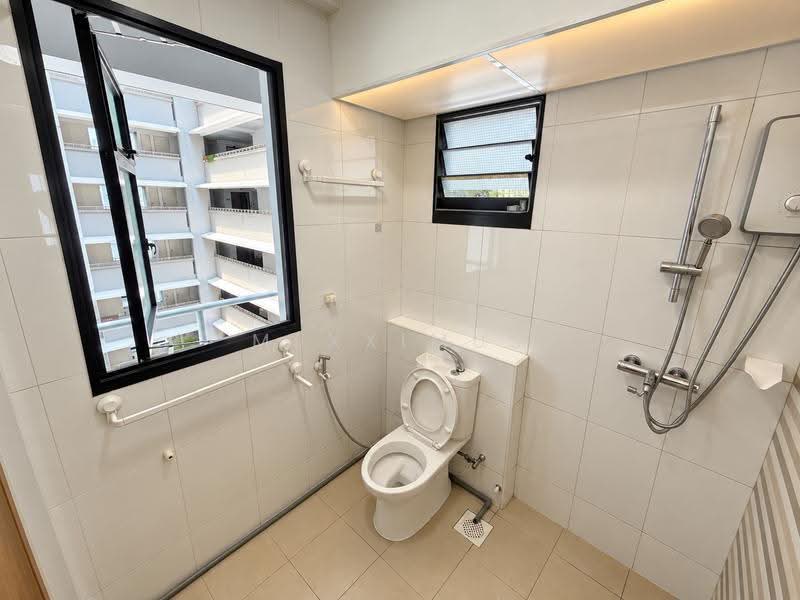 415A Northshore Drive, 415A Northshore Drive, Hougang / Punggol / Sengkang, 4 Bedrooms, 1,324 sqft, HDB Flat For Sale, by Mexximus Ow, 500260610 - Bathroom - PropertyGuru.com.sg