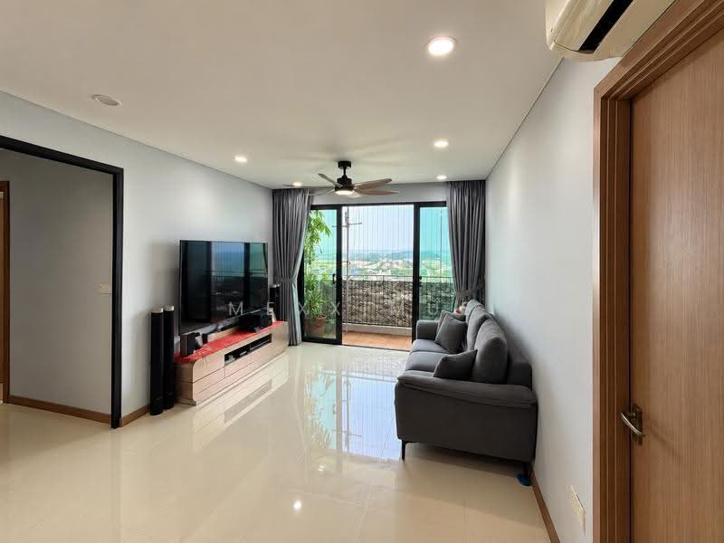 415A Northshore Drive, 415A Northshore Drive, Hougang / Punggol / Sengkang, 4 Bedrooms, 1,324 sqft, HDB Flat For Sale, by Mexximus Ow, 500260610 - Living Room - PropertyGuru.com.sg