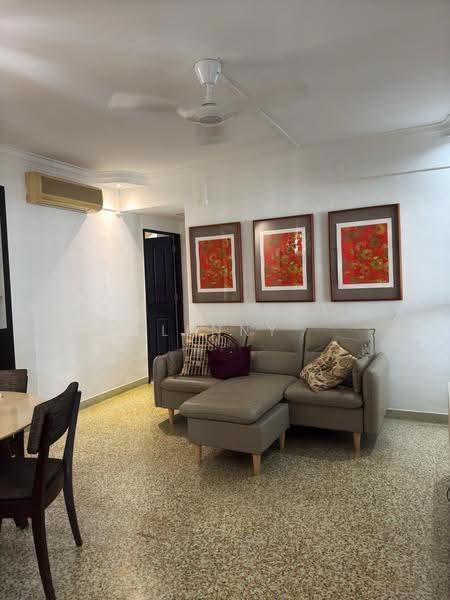 103 Henderson Crescent, 103 Henderson Crescent, Alexandra / Commonwealth, 3 Bedrooms, 797 sqft, HDB Flat For Sale, by Lenny C V, 500260618 - Living Room - PropertyGuru.com.sg