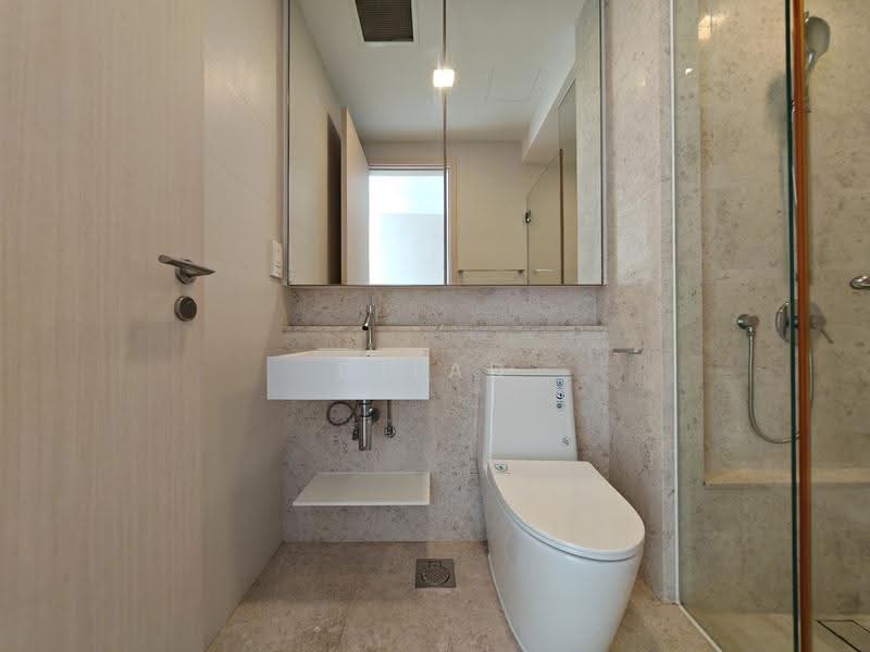 The Azure, 201 Ocean Drive, Harbourfront / Telok Blangah, 3 Bedrooms, 1,711 sqft, Condominium For Rent, by Gilad Coppersmith, 500260623 - Bathroom - PropertyGuru.com.sg