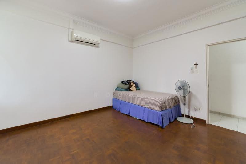Boon Teck Towers, 41 Boon Teck Road, Balestier / Toa Payoh, Room Rental, 200 sqft, Condominium For Rent, by Roger Tay, 500260641 - Bedroom - PropertyGuru.com.sg