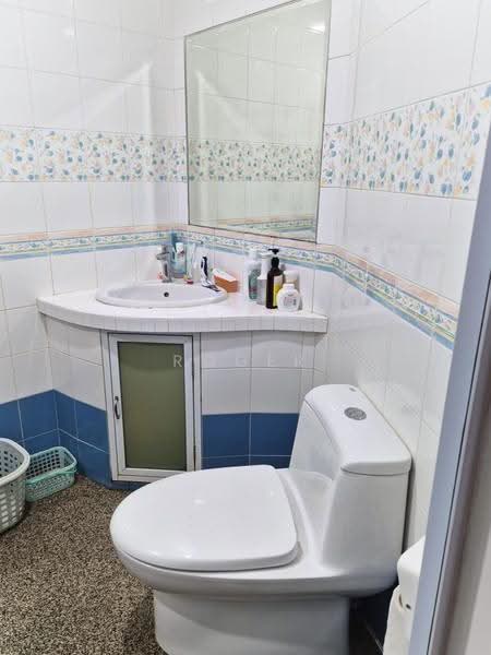 Boon Teck Towers, 41 Boon Teck Road, Balestier / Toa Payoh, Room Rental, 200 sqft, Condominium For Rent, by Roger Tay, 500260641 - Bathroom - PropertyGuru.com.sg