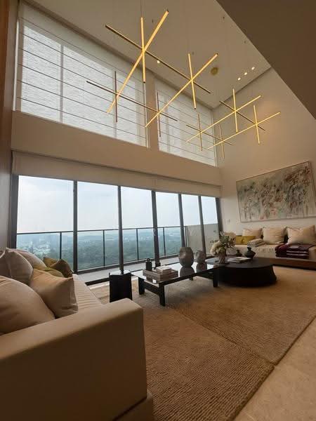 Pinetree Hill, 36 Pine Grove, Clementi Park / Upper Bukit Timah, 5 Bedrooms, 2,874 sqft, Condominium For Sale, by Perry Siow, 500260647 - Living Room - PropertyGuru.com.sg