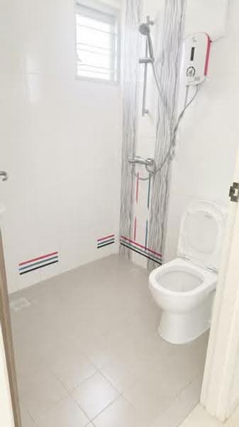 93B Telok Blangah Street 31, 93B Telok Blangah Street 31, Harbourfront / Telok Blangah, 2 Bedrooms, 732 sqft, HDB Flat For Sale, by Delvin Ong, 500260651 - Bathroom - PropertyGuru.com.sg