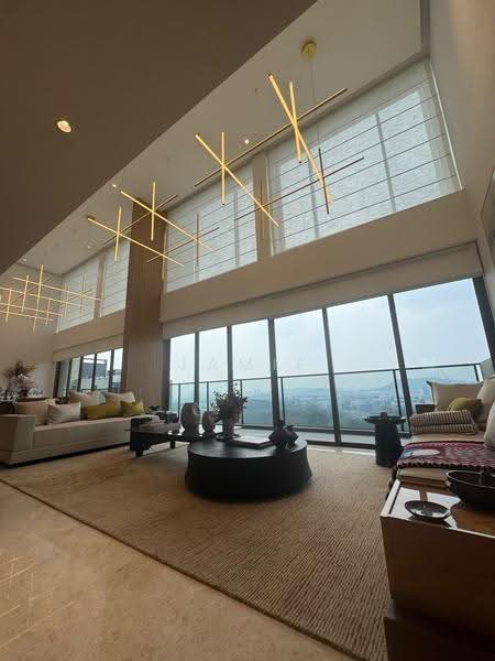 Pinetree Hill, 30 Pine Grove, Clementi Park / Upper Bukit Timah, 5 Bedrooms, 2,874 sqft, Condominium For Sale, by Jamie Yoeng, 500260653 - Living Room - PropertyGuru.com.sg