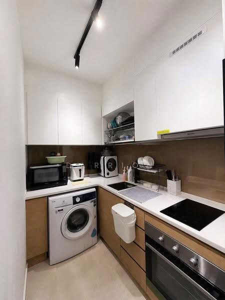 Treasure at Tampines, 57 Tampines Lane, Pasir Ris / Tampines, 2 Bedrooms, 678 sqft, Condominium For Sale, by Darrion Lau, 500260658 - Kitchen - PropertyGuru.com.sg