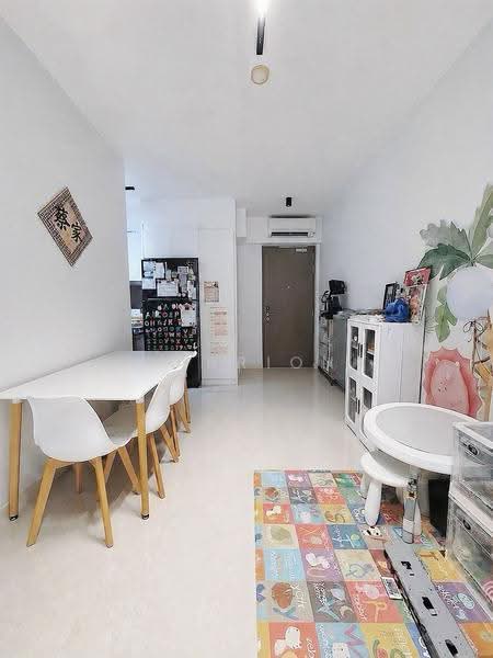 Treasure at Tampines, 57 Tampines Lane, Pasir Ris / Tampines, 2 Bedrooms, 678 sqft, Condominium For Sale, by Darrion Lau, 500260658 - Dining Room - PropertyGuru.com.sg