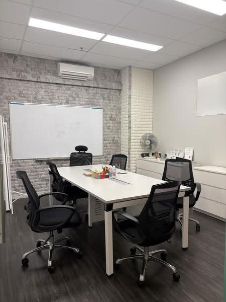 Midview City, 24 Sin Ming Lane, Ang Mo Kio / Bishan / Thomson, 1,496 sqft, Light Industrial (B1) For Sale, by Jane Liu Yan, 500260696 - Interior - CommercialGuru.com.sg