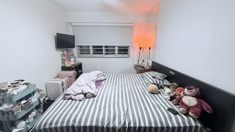 183C Woodlands Street 13, 183C Woodlands Street 13, Admiralty / Woodlands, 3 Bedrooms, 1,216 sqft, HDB Flat For Sale, by Sean Ng, 500260711 - Bedroom - PropertyGuru.com.sg