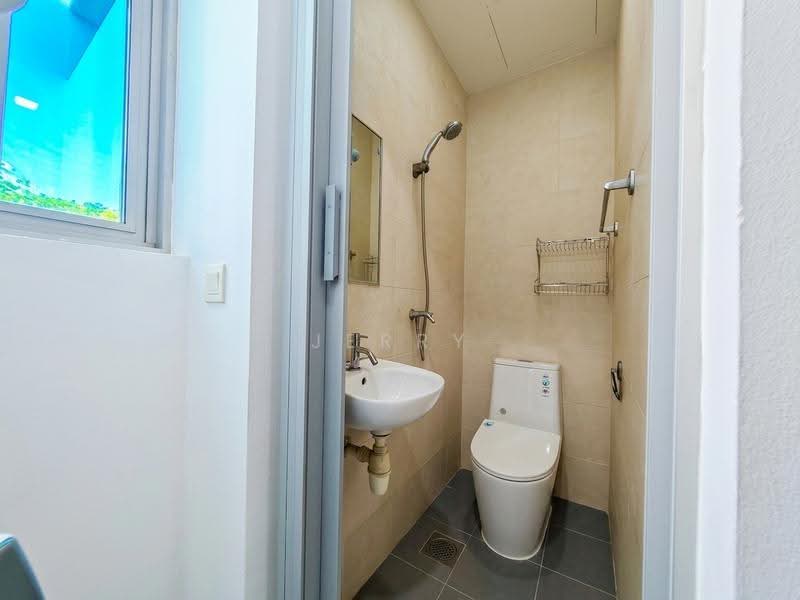 The Azure, 201 Ocean Drive, Harbourfront / Telok Blangah, 3 Bedrooms, 1,711 sqft, Condominium For Rent, by Jerry Lin, 500260725 - Bathroom - PropertyGuru.com.sg