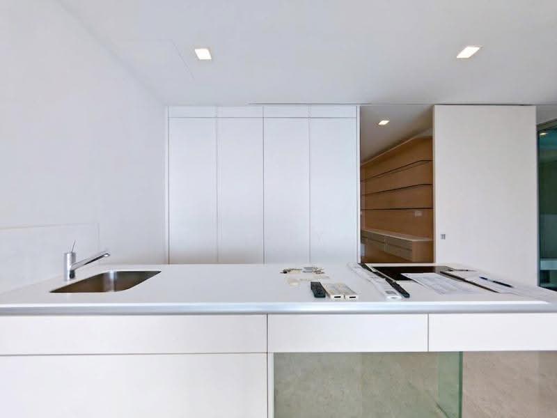 The Azure, 201 Ocean Drive, Harbourfront / Telok Blangah, 3 Bedrooms, 1,711 sqft, Condominium For Rent, by Jerry Lin, 500260725 - Kitchen - PropertyGuru.com.sg