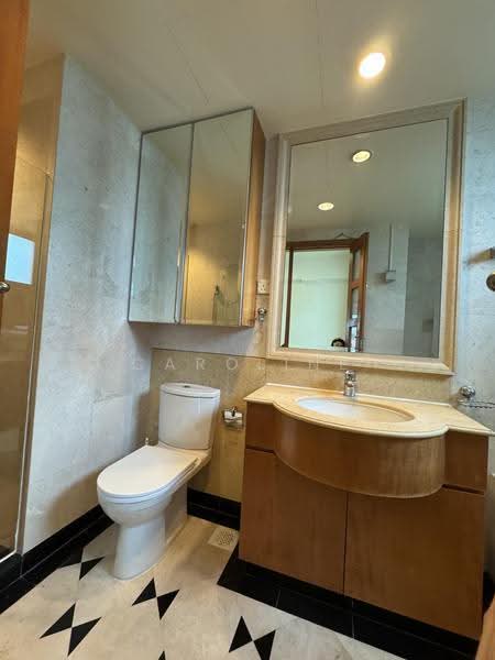 The Armadale, 60 Gilstead Road, Newton / Novena, 2 Bedrooms, 872 sqft, Condominium For Rent, by Caroline Soelistyo, 500260735 - Master Bathroom - PropertyGuru.com.sg