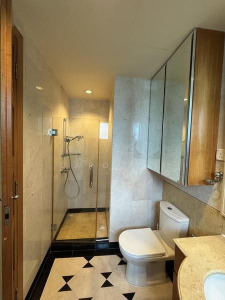 The Armadale, 60 Gilstead Road, Newton / Novena, 2 Bedrooms, 872 sqft, Condominium For Rent, by Caroline Soelistyo, 500260735 - Standing shower at master bathroom - PropertyGuru.com.sg