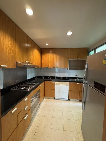 The Armadale, 60 Gilstead Road, Newton / Novena, 2 Bedrooms, 872 sqft, Condominium For Rent, by Caroline Soelistyo, 500260735 - Enclosed Kitchen - PropertyGuru.com.sg