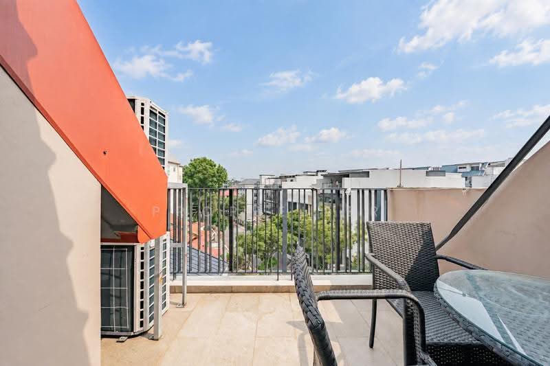 Joo Chiat, East Coast / Marine Parade, 5 Bedrooms, 3,380 sqft, Terraced House For Sale, by Wes Teo, 500260747 - Balcony - PropertyGuru.com.sg