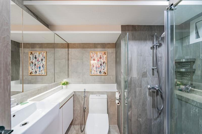 Joo Chiat, East Coast / Marine Parade, 5 Bedrooms, 3,380 sqft, Terraced House For Sale, by Wes Teo, 500260747 - Bathroom - PropertyGuru.com.sg