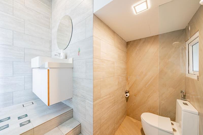 Joo Chiat, East Coast / Marine Parade, 5 Bedrooms, 3,380 sqft, Terraced House For Sale, by Wes Teo, 500260747 - Bathroom - PropertyGuru.com.sg